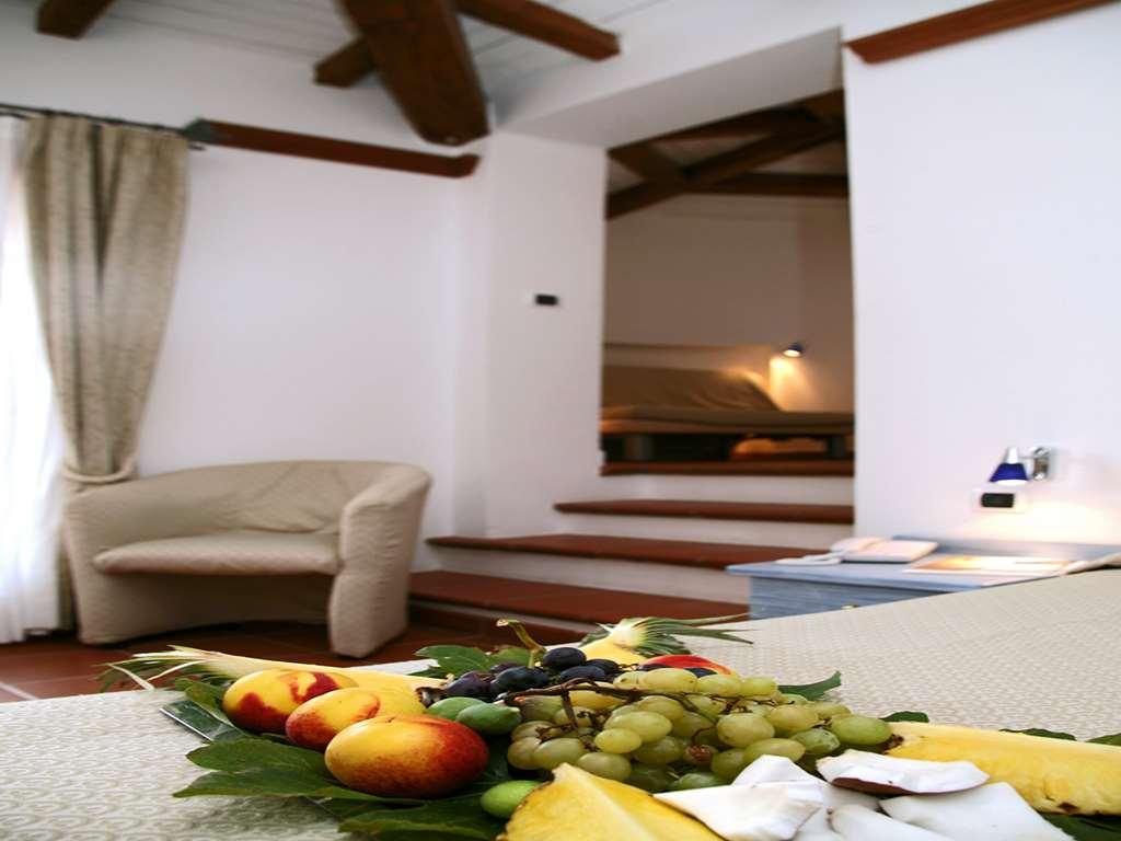 Hotel Palumbalza Porto Rotondo Habitación foto